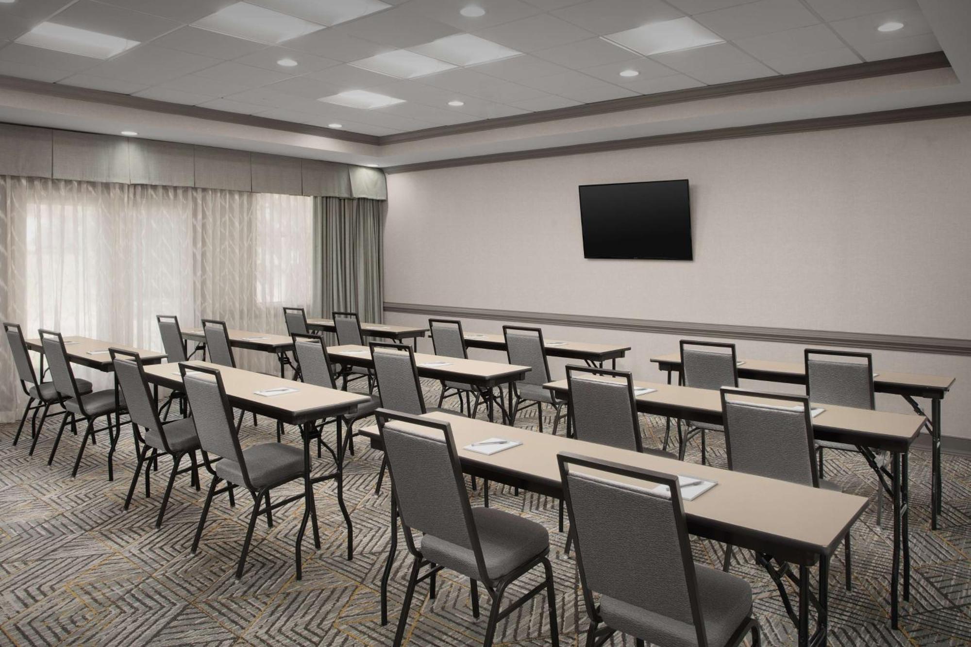 Homewood Suites By Hilton Alexandria Exterior photo